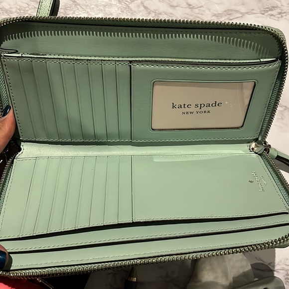 Kate spade wallet Large Wallet - Picture 3 of 9